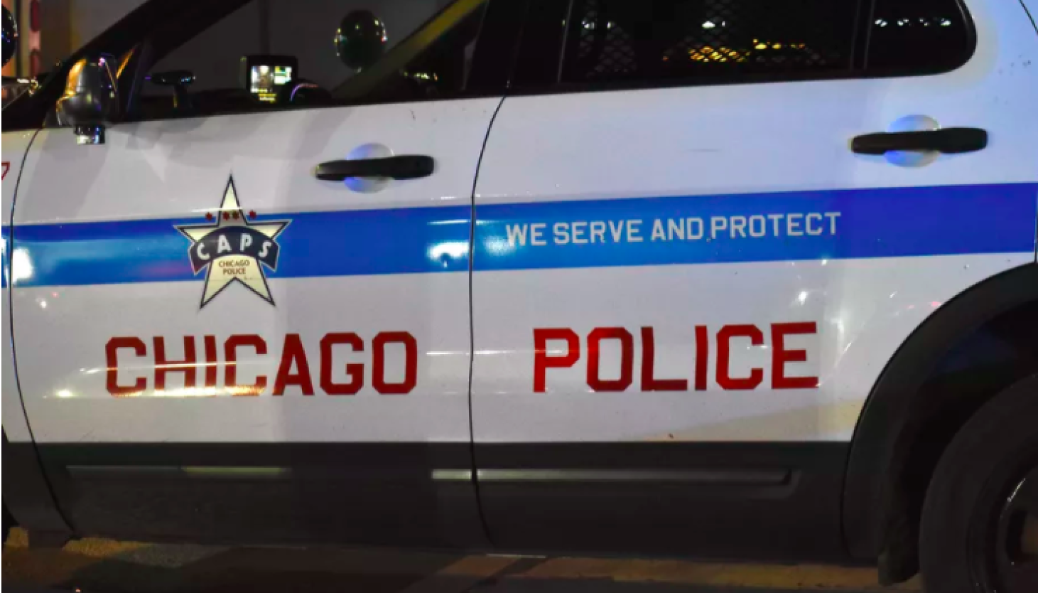 Thieves rob West Ridge jewelry store at gunpoint, flee in SUVs