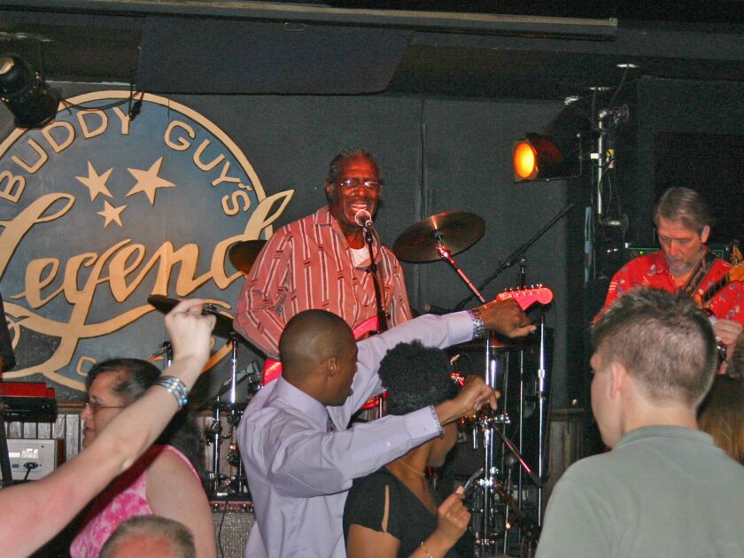 Eddie C. Campbell performs at Buddy Guy’s Legends. The blues guitarist, known as much for his songwriting as for his performances, died Tuesday in his Oak Park home at age 79. | Jennifer Noble/Chicago Blues Guide