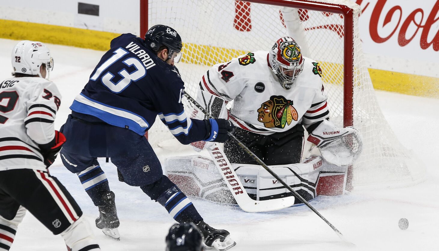 NextImg:Blackhawks collapse late against Jets as road losing streak drags on