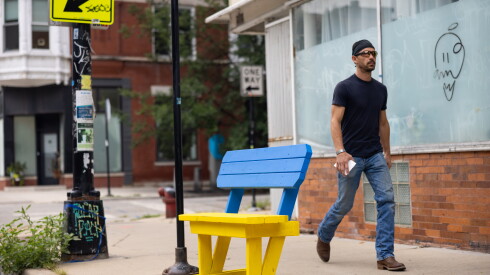 BUSSTOPBENCHES_260911-005.jpg
