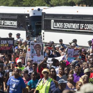 Demonstrators pour onto the Dan Ryan Expressway Saturday morning. | Ashlee Rezin/Sun-Times