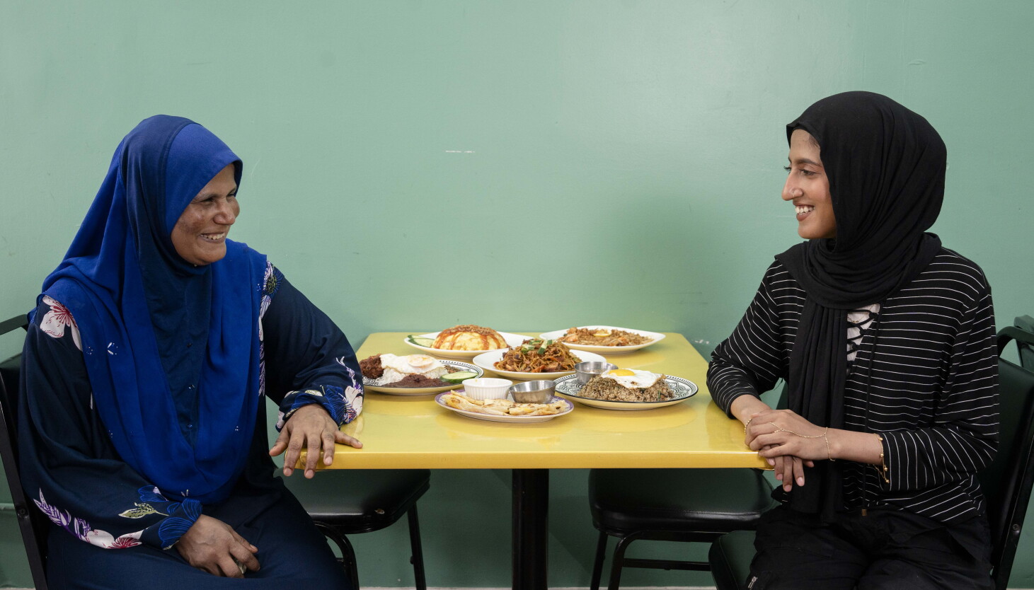 Um imigrante muçulmano Rohingya sonhava em abrir um restaurante. Agora é dono do Asian Homecook em West Ridge