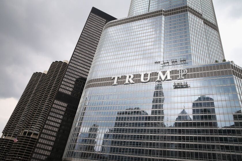 Large Trump Sign On Trump Building In Chicago Draws Ire Of Many In City