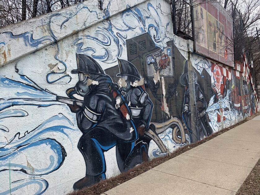 This mural celebrates Chicago firefighters.