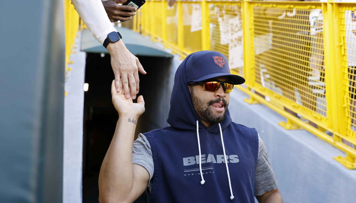 Flower Packer Factory Bears QB Caleb Williams inactive vs. Packers, but appears on track to ...