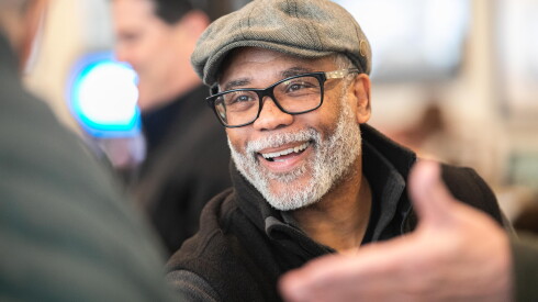 Ald. Walter Burnett Jr. (27th meets diners at Manny’s Deli in the West Loop on Feb. 28, 2023.