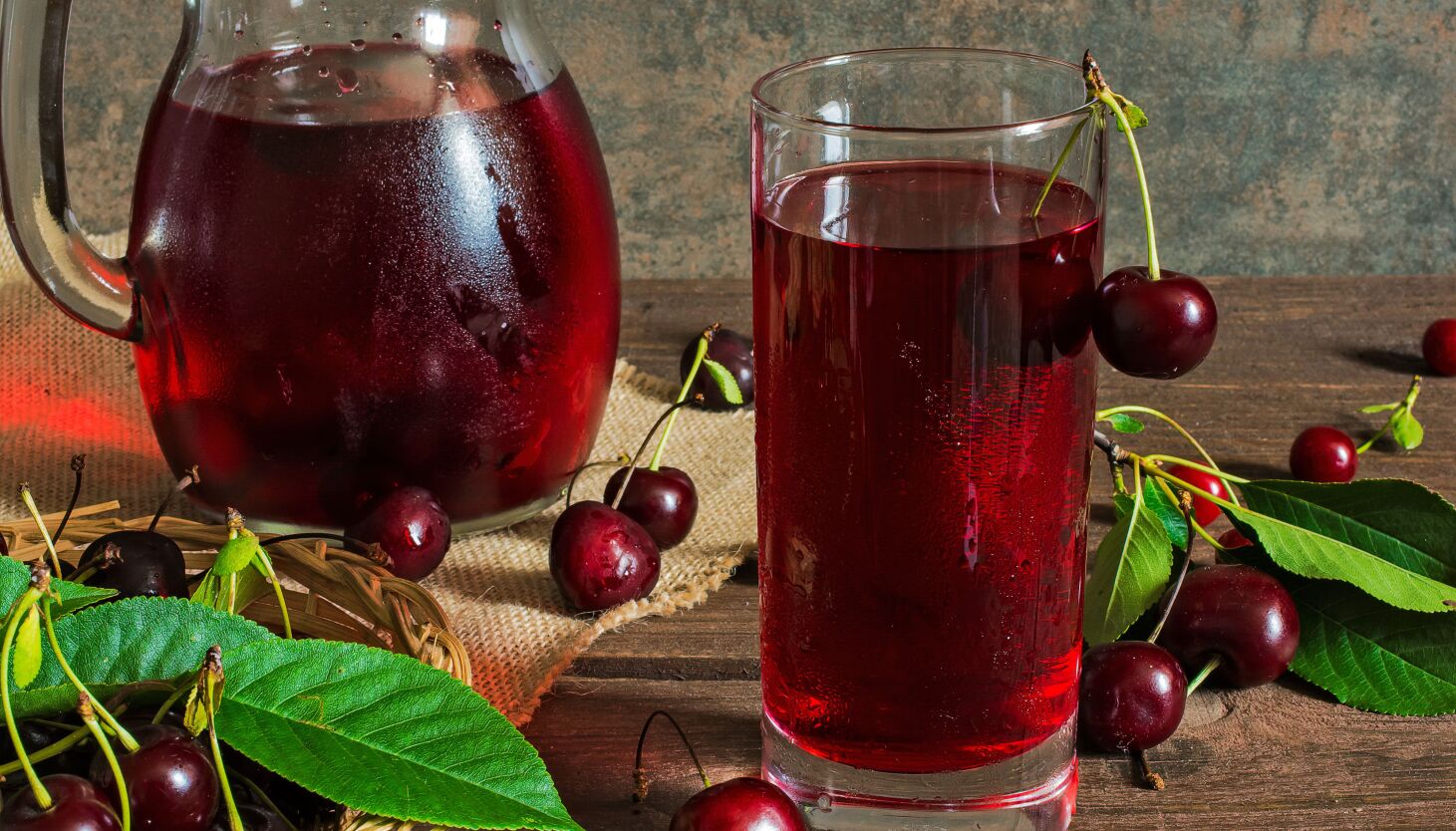 NextImg:Tart cherry juice has its health benefits