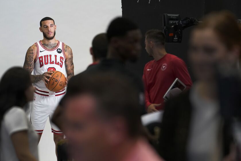 Técnico do Bulls dá atualização sobre Lonzo Ball