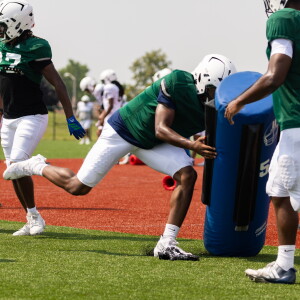 CSUFOOTBALL_260806-002.jpg