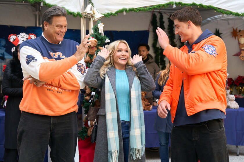 Gooey Deviantart Chicago Bears edition of Hallmark’s ‘Holiday Touchdown’ is a gooey ...