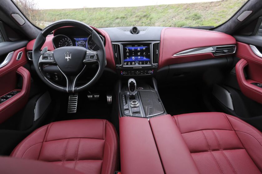 2017_maserati_levante_4_high.jpg