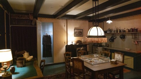 ANNEFRANK_2605030269.jpg