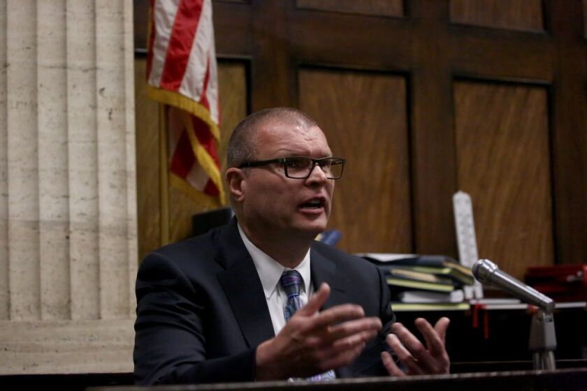 Retired Chicago Police Det. David March testifies about the night of the Laquan McDonald shooting at Chicago Police Officer Jason Van Dyke’s hearing on Wednesday, June 28, 2017 at the Leighton Criminal Courts Building in Chicago. | Nancy Stone | Pool |Chi