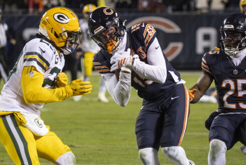 Chicago Bears wide receiver Rome Odunze #15 catches a pass during the fourth quarter against the Green Bay Packers in an NFC wild-card game at Soldier Field, Saturday, Jan. 10, 2026. | Ashlee Rezin/Sun-Times