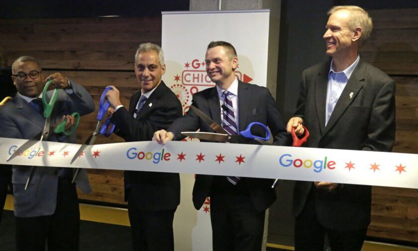 Mayor Rahm Emanuel and Illinois Gov. Bruce Rauner at the 2015 ribbon-cutting ceremony for Google’s Chicago headquarters. | Associated Press