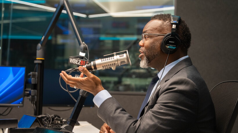 Mayor Brandon Johnson joins Sasha-Ann Simons in studio at WBEZ for In the Loop's monthly Ask the Mayor series where Johnson answers calls from listeners Wednesday morning, October 8, 2025. | Zubaer Khan/Sun-Times