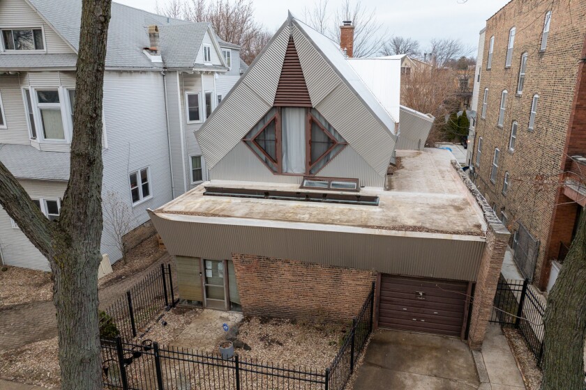 The Myron Bachman House designed by Bruce Goff, located at 1244 W Carman Ave; in the Uptown neighborhood, Wednesday, Dec. 24, 2025