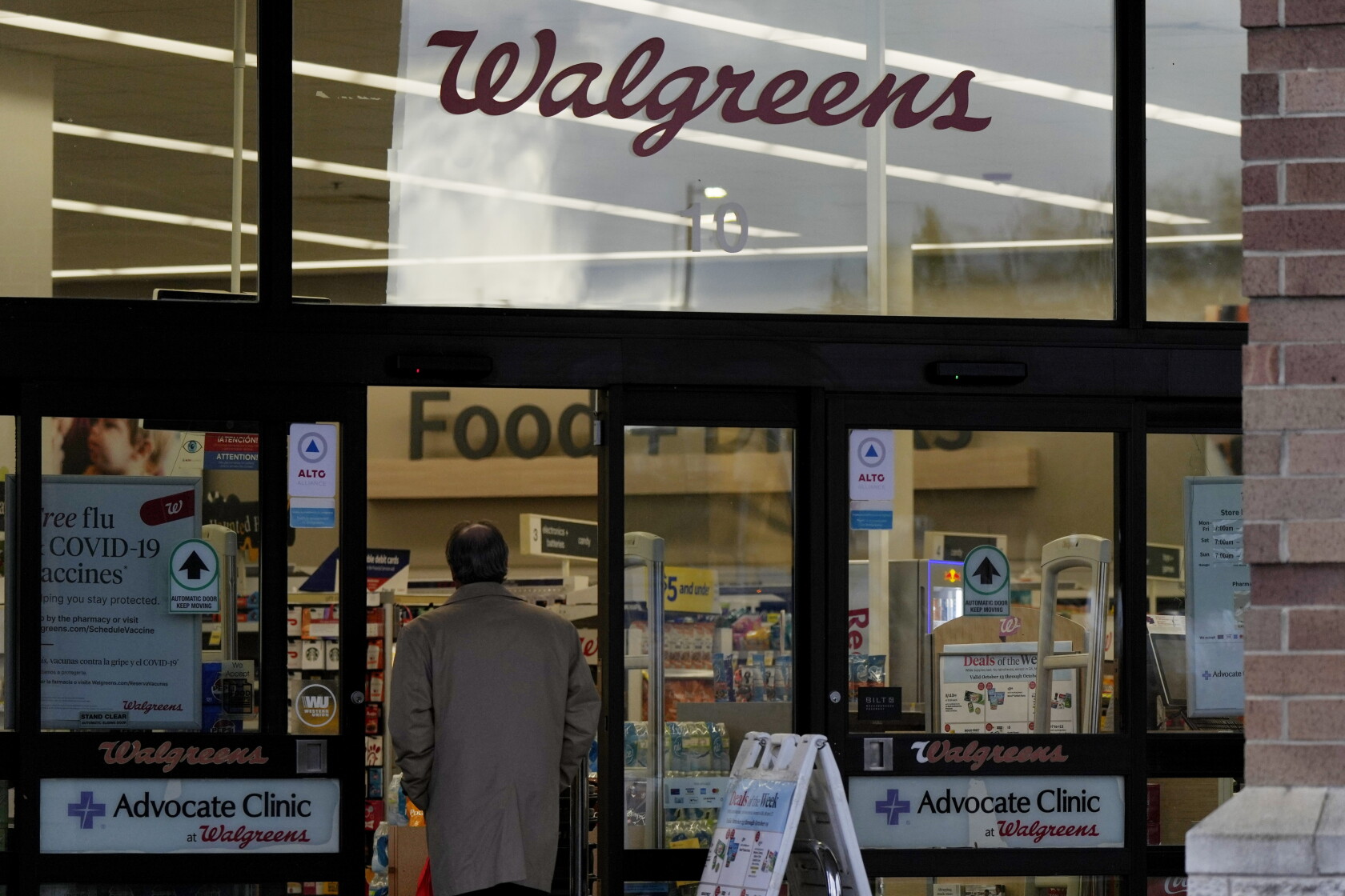 Walgreens closing 5 stores on South and West sides - Chicago Sun-Times