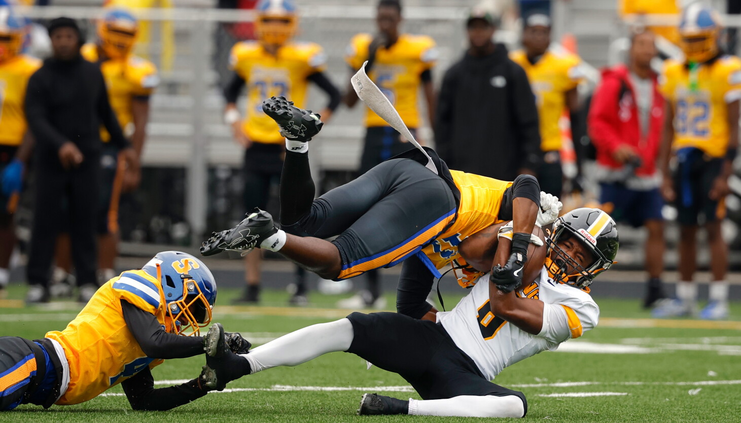 Coverage image for: High school football scores: Week 6