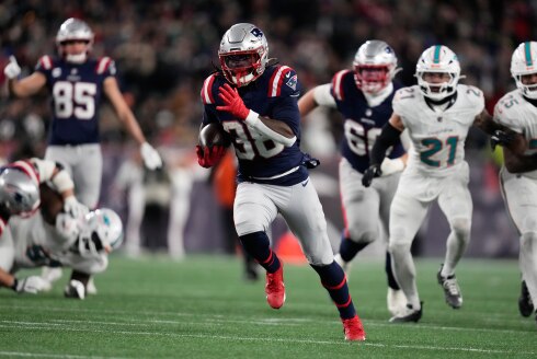 Dolphins Patriots Football