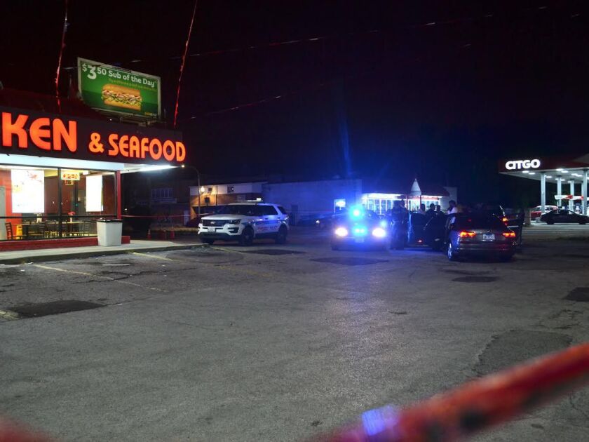 Police investigate a shooting about 11 p.m. Saturday, September 8, 2018 in the 7700 block of South Paulina. | Justin Jackson/ Sun-Times