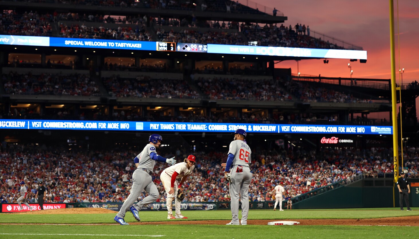 Cubs’ Ian Happ warmed up on record: ‘Everyone had a lot of confidence that this was coming’ Cubs’ Ian Happ warmed up on record: ‘Everyone had a lot of confidence that this was coming’