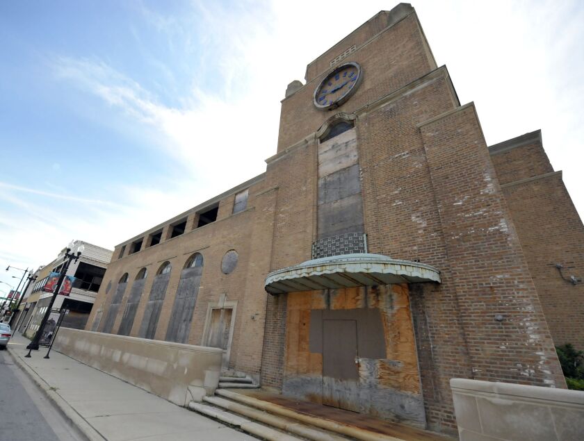 Exterior views of the former Chicago Defender building. Friday, August 26, 2011 | Scott Stewart~Sun-Times