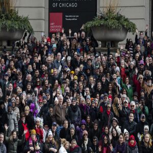 Chicagoans re-create a historic photo of the Art Institute of Chicago. | Provided by the Art Institute