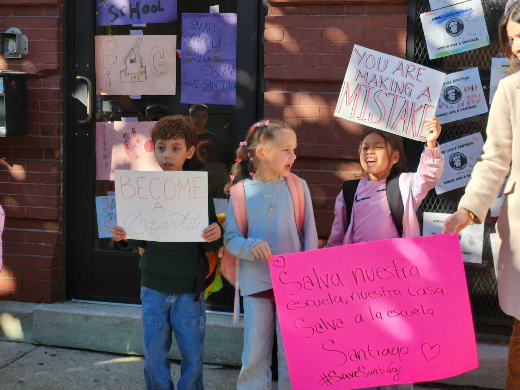 What's behind Chicago’s Acero Charter Schools' closure decision