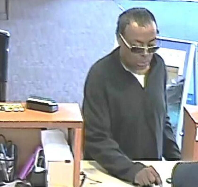 Surveillance image of the suspect in a Des Plaines bank robbery Thursday afternoon. | FBI
