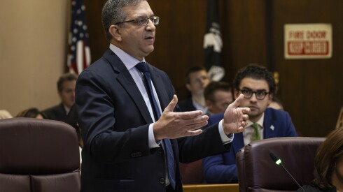 Ald. Scott Waguespack (32nd) discusses a new $2.53 billion parking meter deal during a Chicago City Council meeting at City Hall, Tuesday, Sept. 29, 2026.
