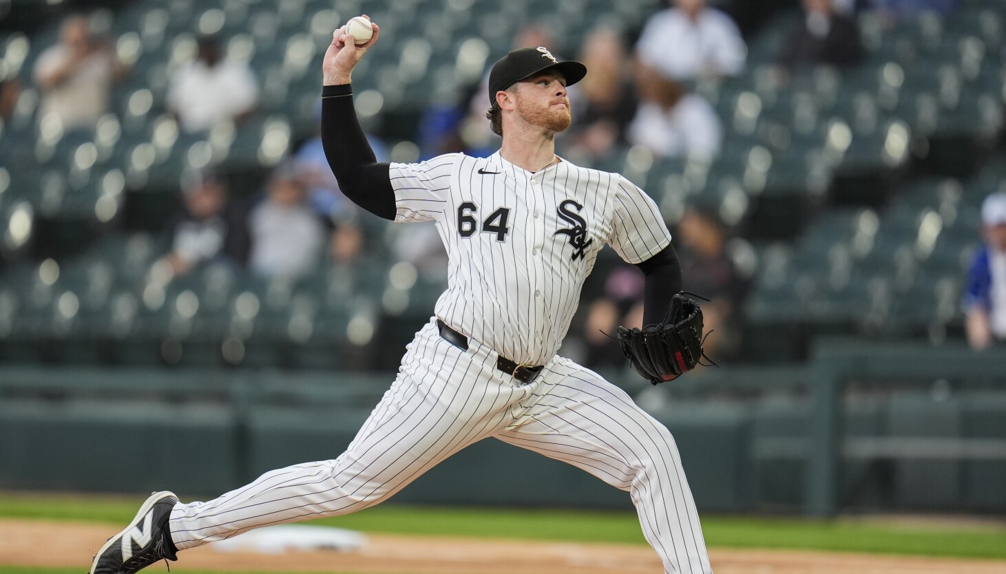 Shane Smith dominates Royals in White Sox' 7-0 win