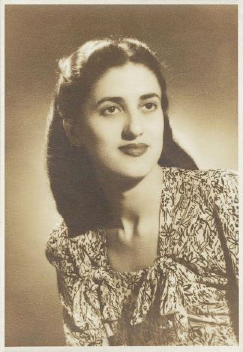 Diana Petrakis | Family photo