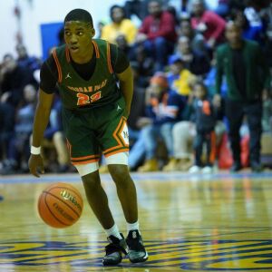 Morgan Park’s Marcus Watson Jr. (22) looks over at the coach, Thursday 01-24-19. Worsom Robinson/For Sun-Times