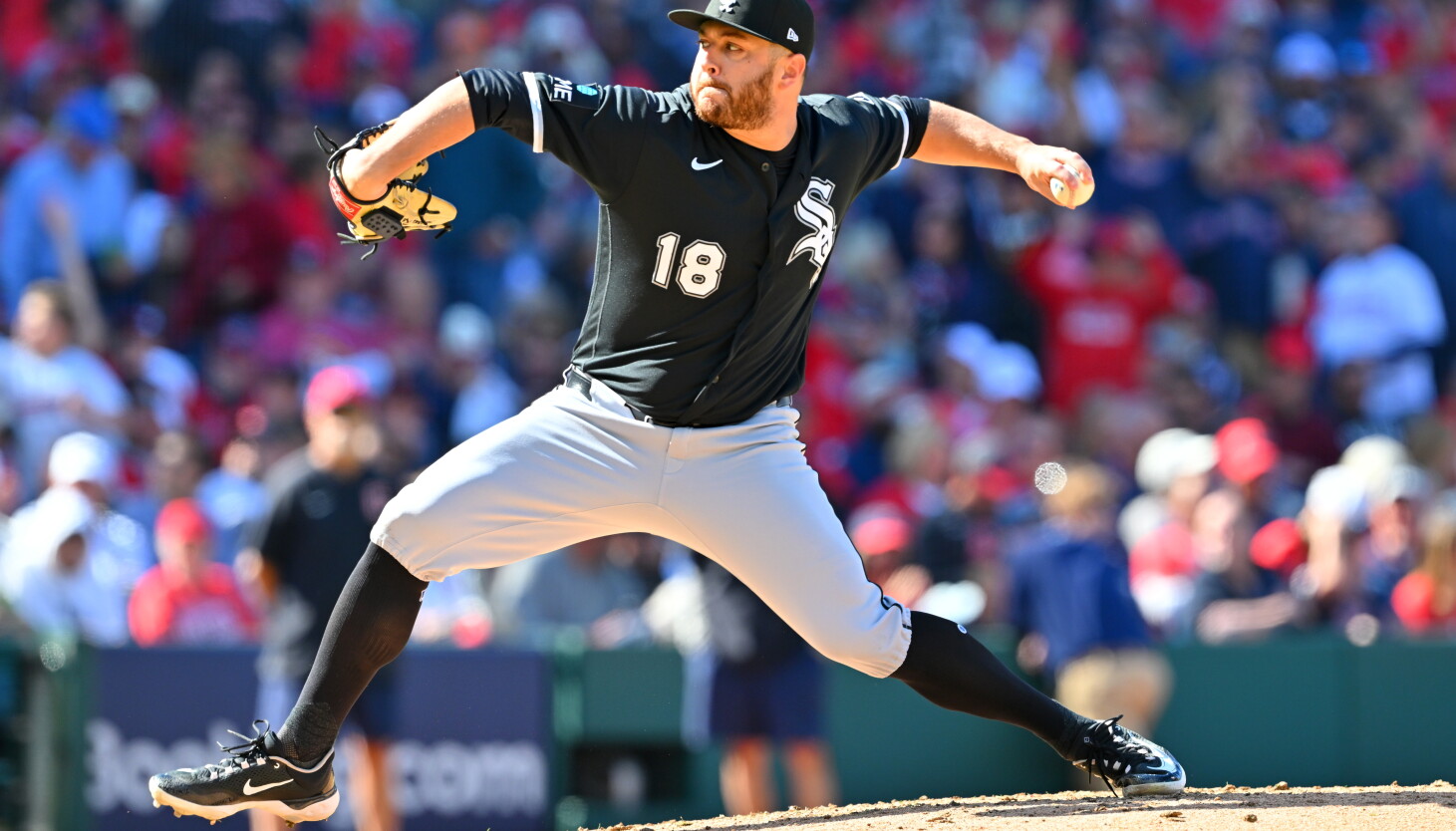 Starters set their egos aside as White Sox employ 'all hands on deck' approach to postseason pitching