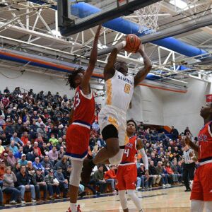 Simeon’s Kejuan Clements (0) moves right toward the basket, Saturday 12-29-18. Worsom Robinson/For Sun-Times