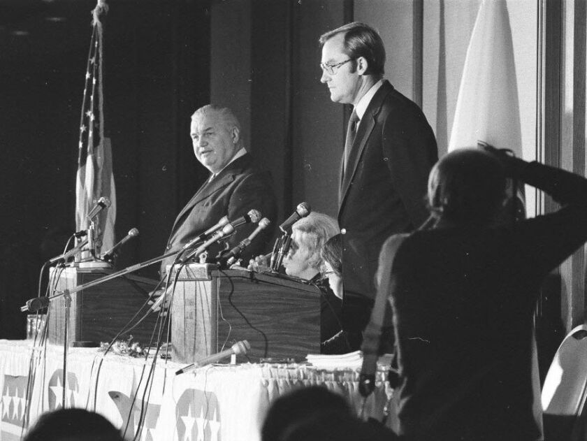 Candidates Michael Howlett and James Thompson at a League of Women Voters debate in 1976. Sun-Times File Photo.