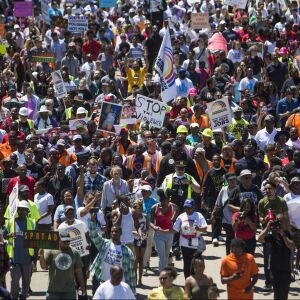 Demonstrators pour onto the Dan Ryan Expressway Saturday morning. | Ashlee Rezin/Sun-Times