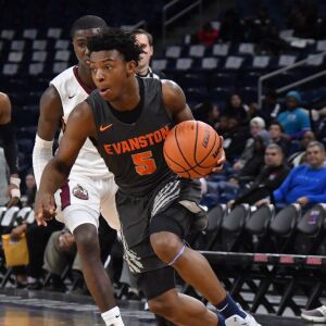 Evanston’s Lance Jones (5) runs the length of the court. Worsom Robinson/For the Sun-Times.
