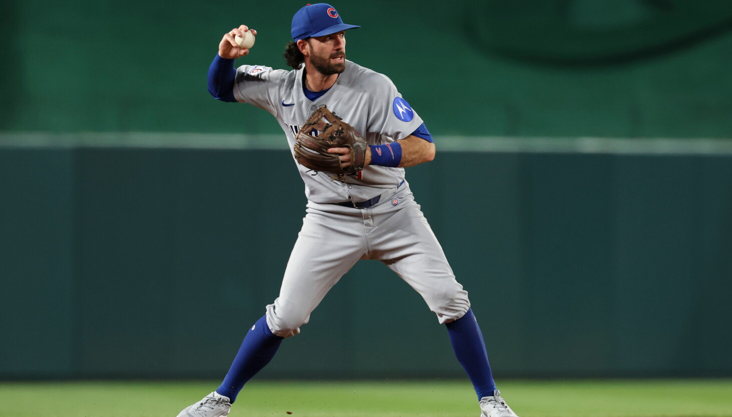 Cubs shortstop Dansby Swanson leaves game with apparent injury