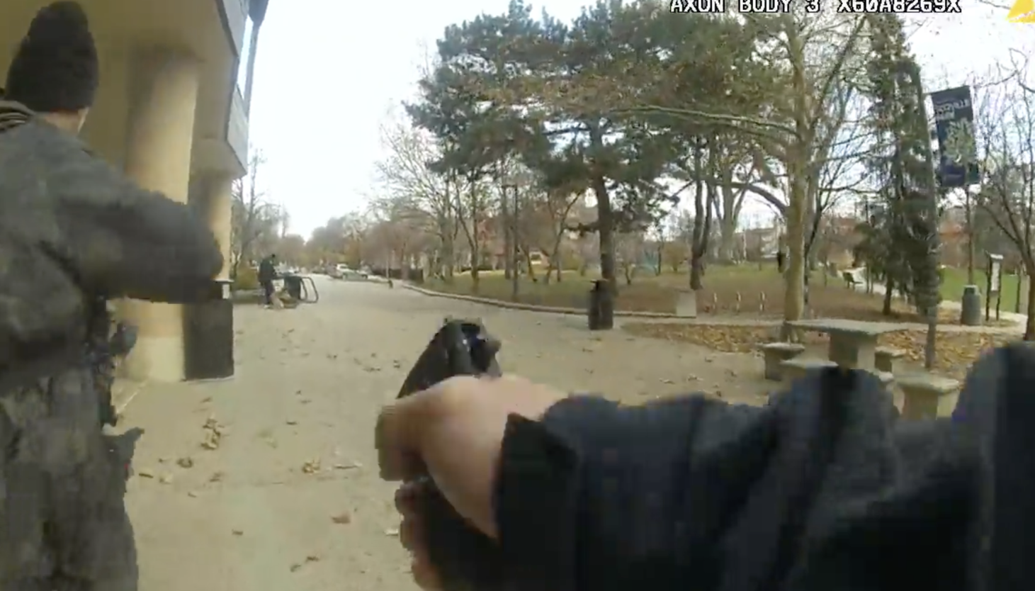 Body camera video shows shooting that killed Oak Park Detective Allan Reddins Body camera video shows shooting that killed Oak Park Detective Allan Reddins
