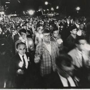 Candlelight procession down Michigan Av. at 3 a.m.: A protest against “police brutality” | Sun-Times files