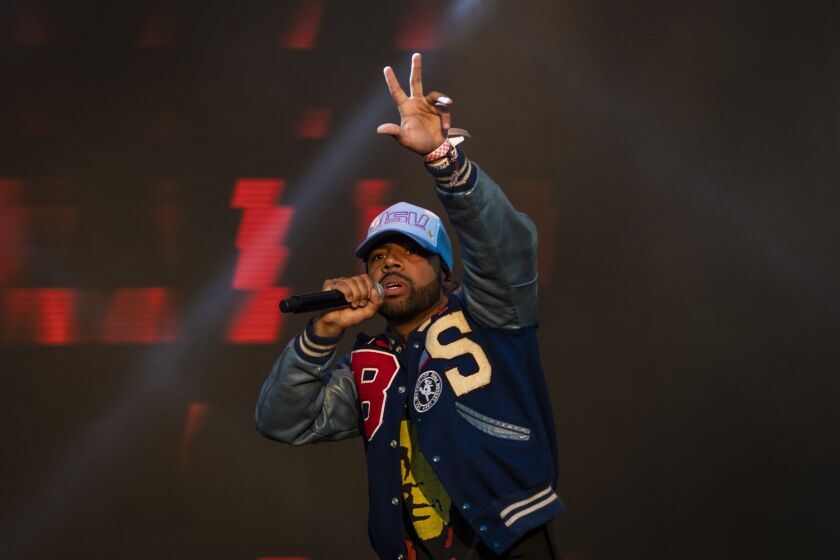 Vic Mensa performs on Day 3 of Riot Fest.