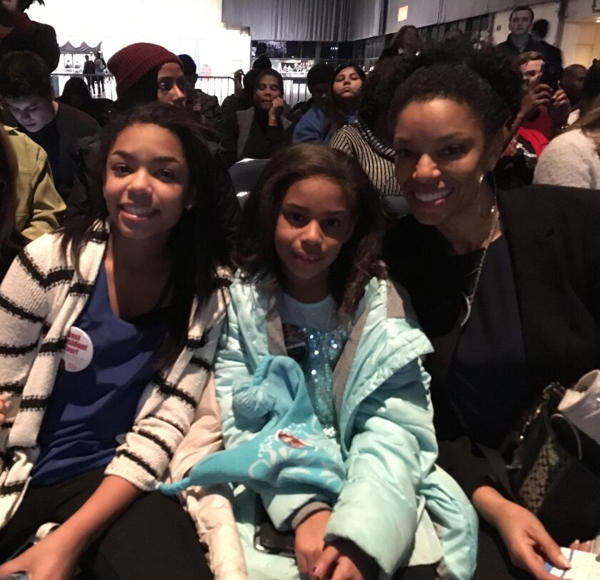 Ellani Diaz, 9, Tenisha Diaz, 13, and their mother, Anisa Diaz, 42, of Racine. | Maudlyne Ihejirika/Sun-Times