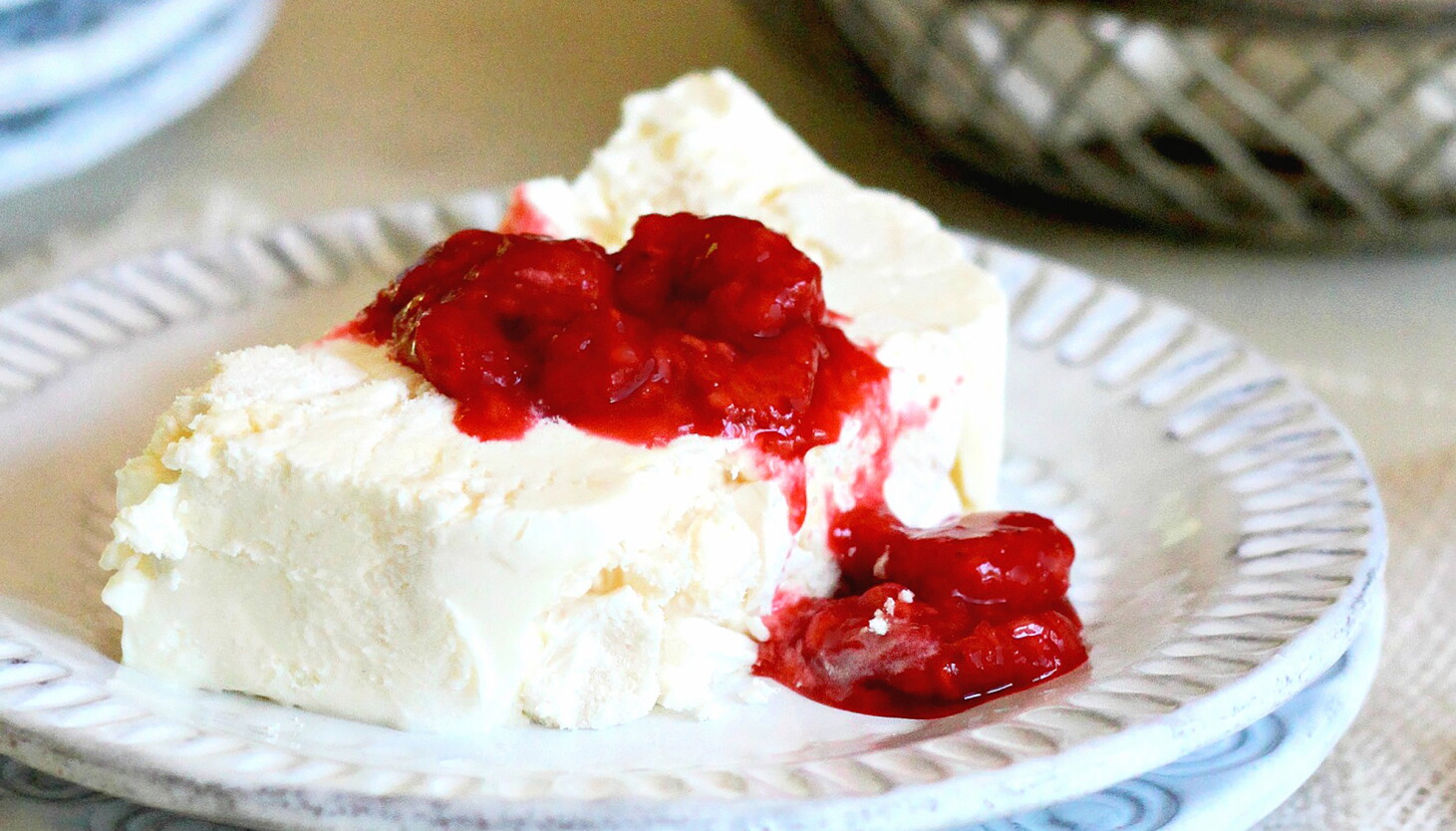Celebrate summer with this frozen meringue torte Celebrate summer with this frozen meringue torte
