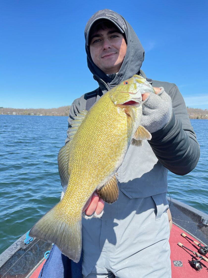 Green Lake smallmouth bass caught on a Damiki Rig by Nick Schneidewent. Provided by Mike Norris