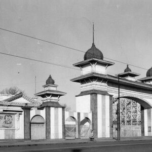 Riverview Park entrance, 1967. | Sun-Times Archives