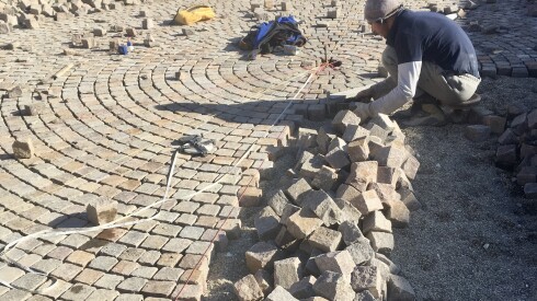 An Italian craftsman at work outside Rockwell on the River