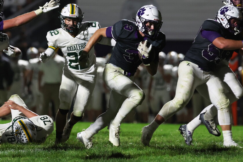 Undefeated Wilmington holds on to beat rival Coal City. 'It is small