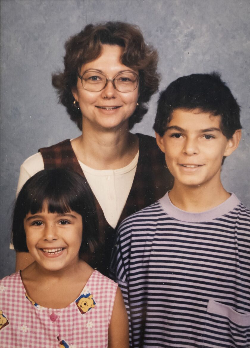 Ella French at 7 with her mother Elizabeth French and brother Andrew, 13, in September 1998.